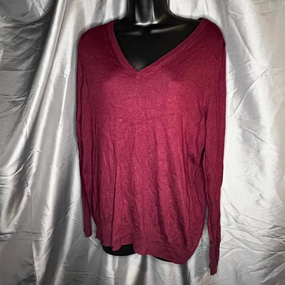 A New Day burgundy v-neck long-sleeve sweater. Size XXL. Super soft!
